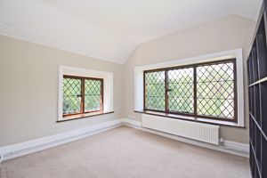 Bedroom- click for photo gallery